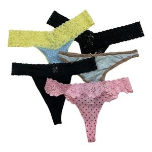 Victoria’s Secret Panties Thong lot size medium Gap Thong 5 pair